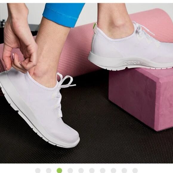 Oomg sport ls women’s oofos sneakers sz 7.5 - Picture 2 of 3